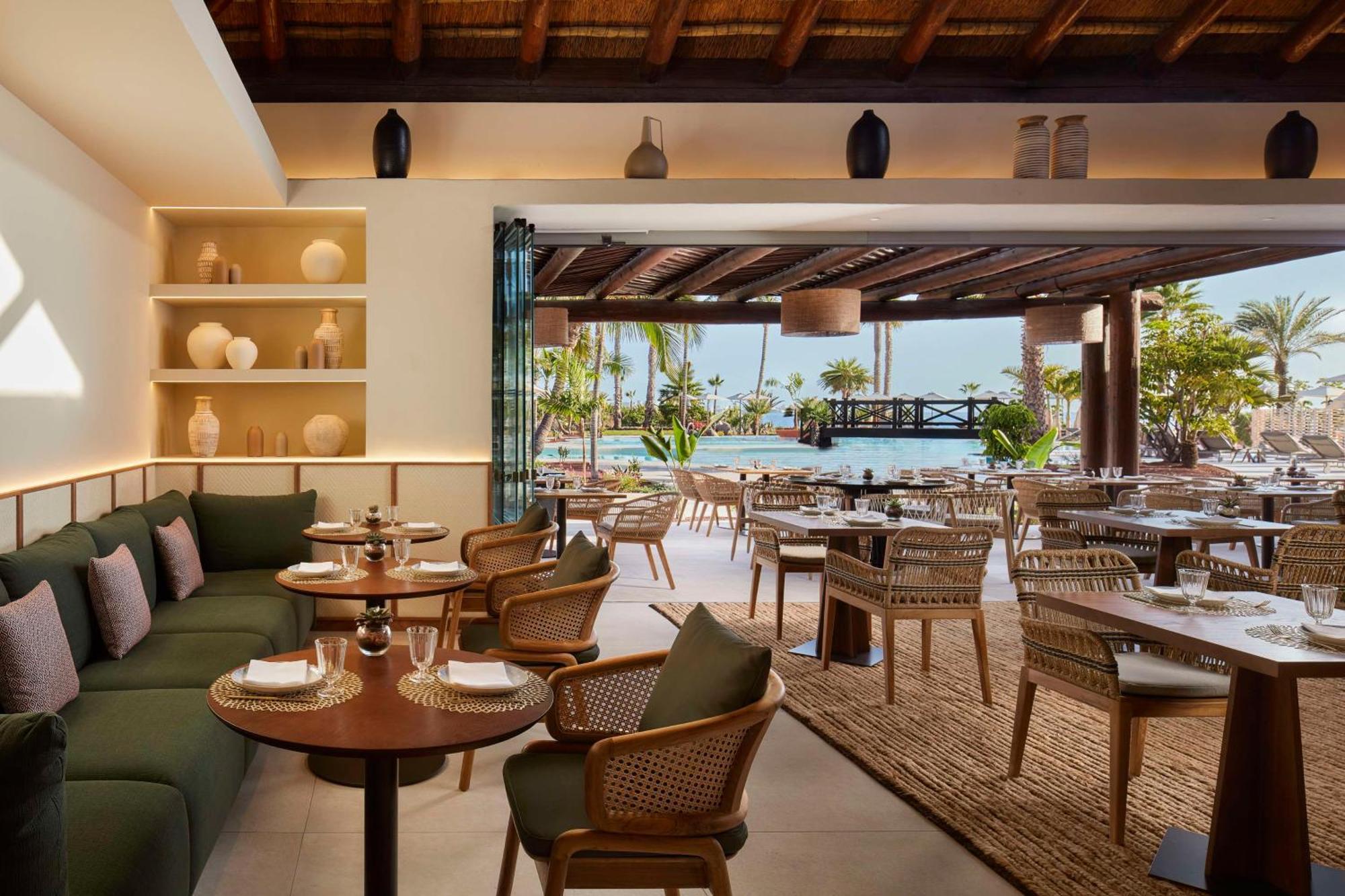 Tivoli La Caleta 5* Costa Adeje (Tenerife)