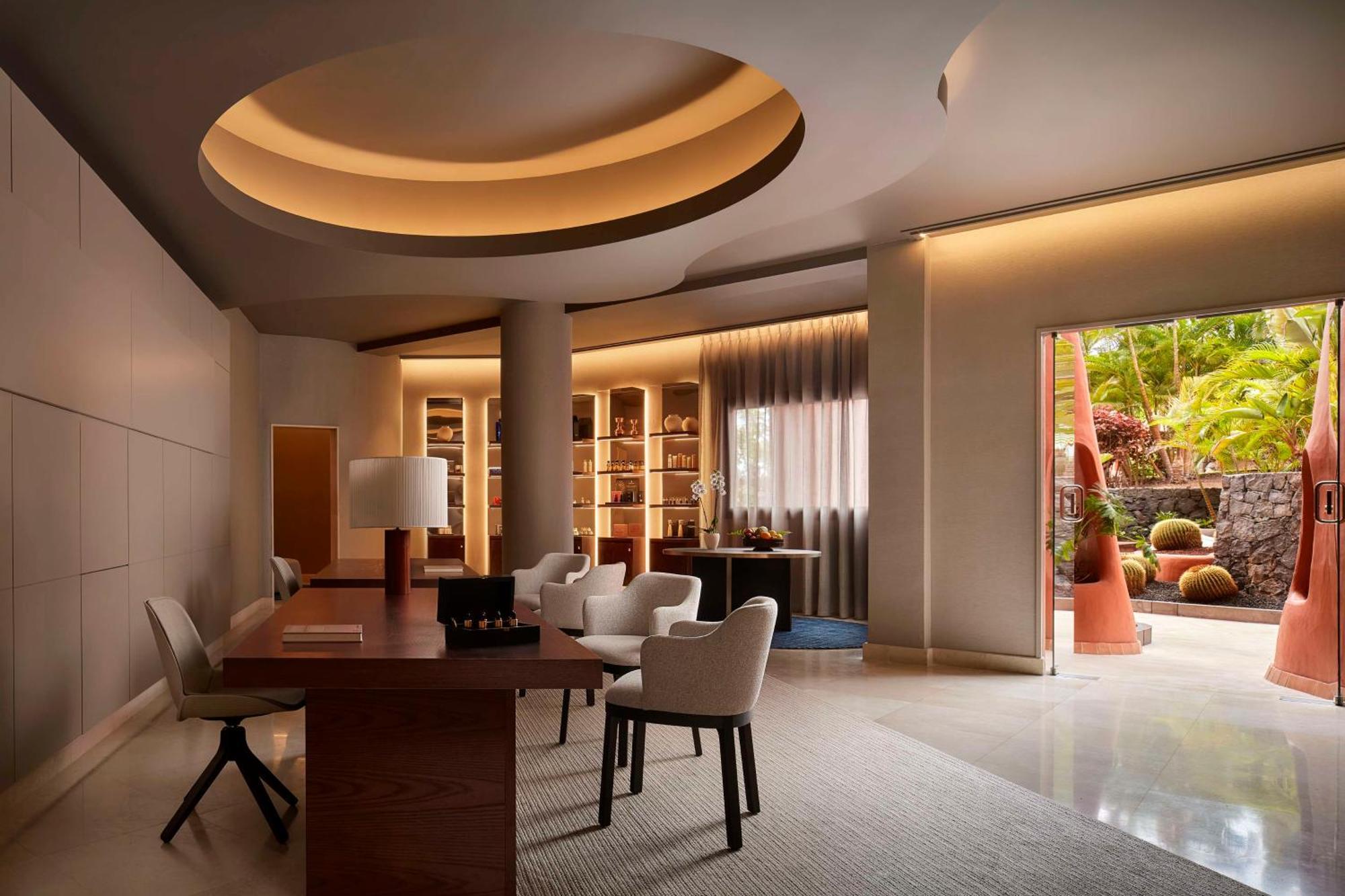 Tivoli La Caleta Hotel 5*