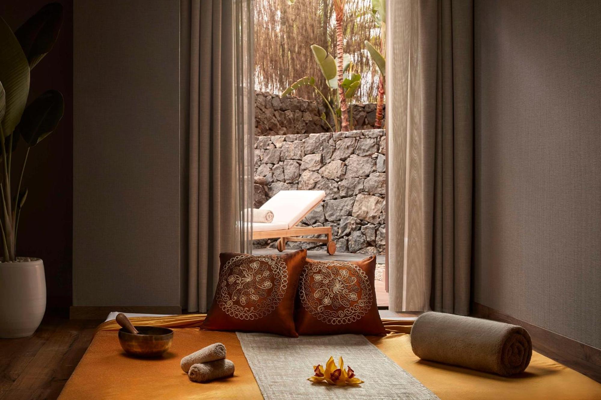 Tivoli La Caleta Hotel 5*