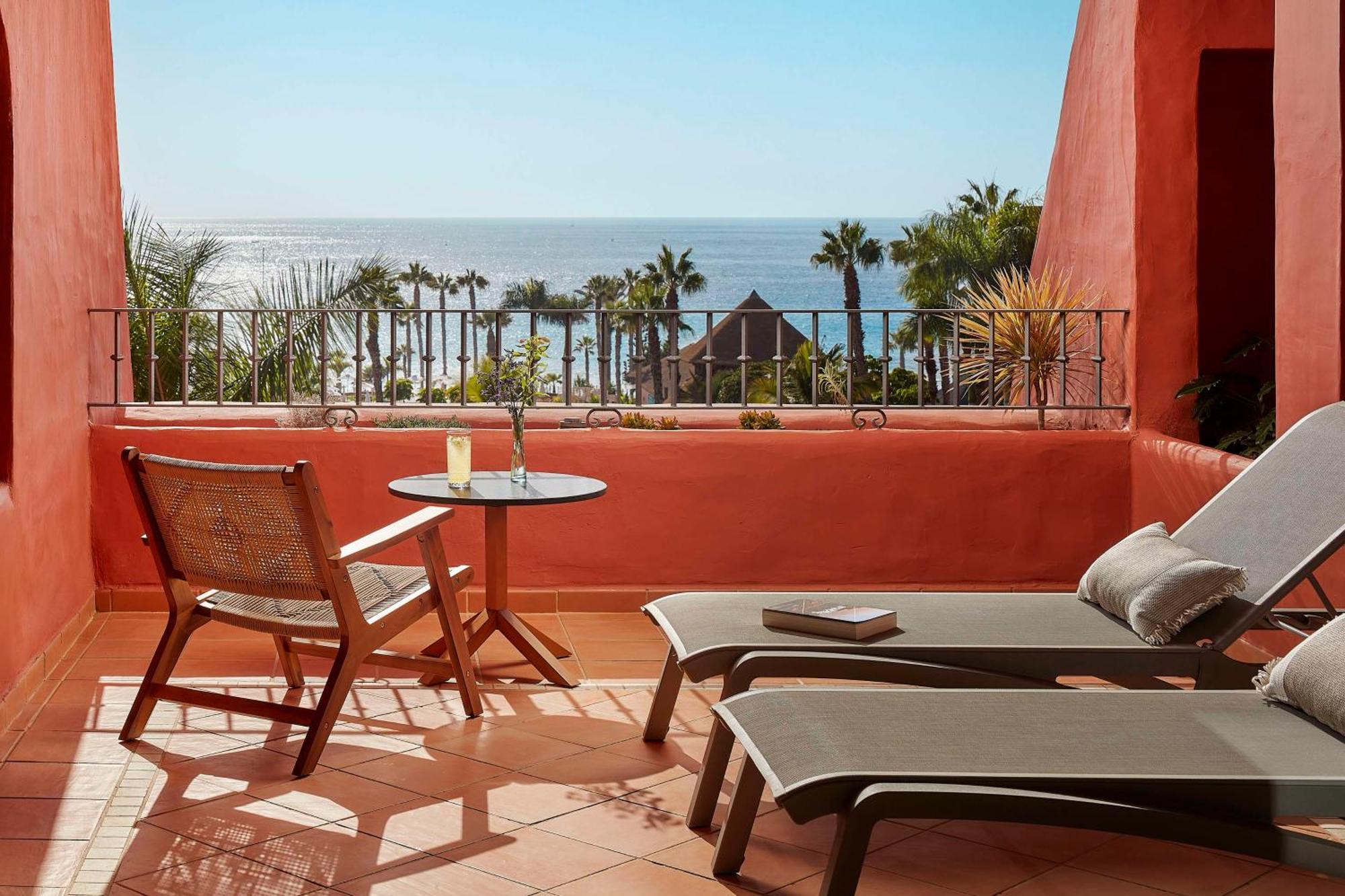 Tivoli La Caleta Hotel